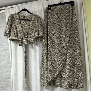 Two piece skirt and cropped top